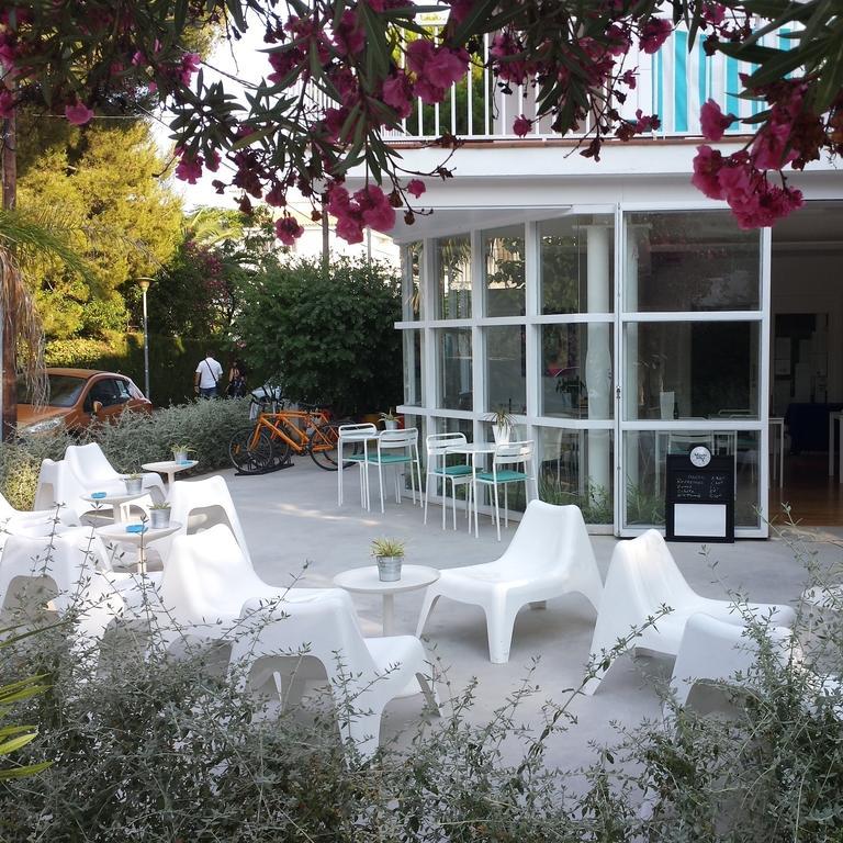 Sitges Beach Hostel Екстериор снимка