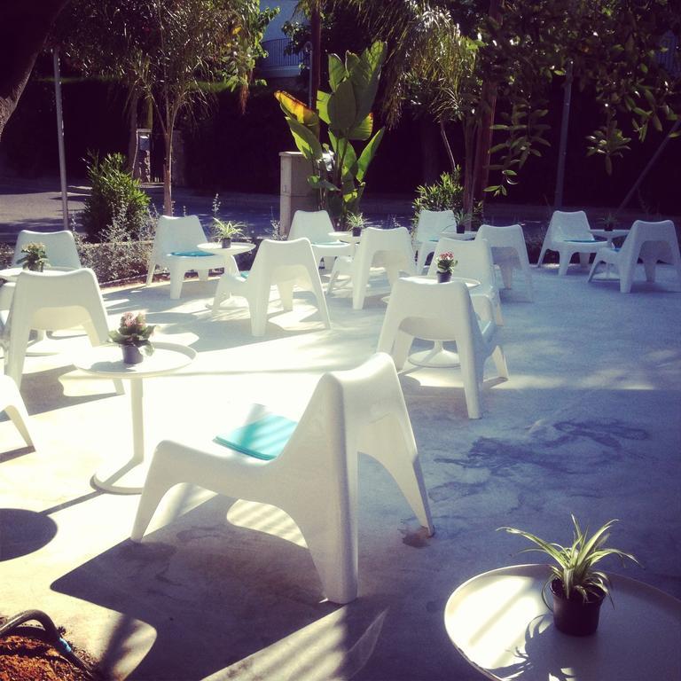 Sitges Beach Hostel Екстериор снимка