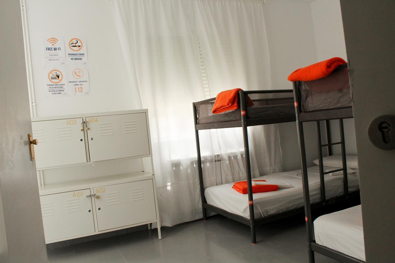Sitges Beach Hostel Екстериор снимка