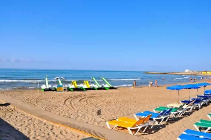 Sitges Beach Hostel Екстериор снимка